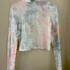 Soft pastel long sleeve shirt OFFERS WELCOME ✨